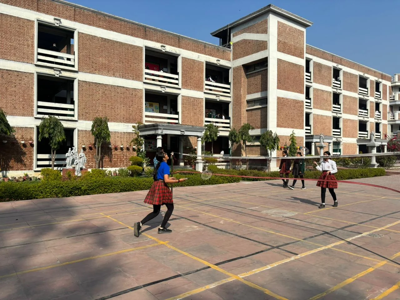 Badminton